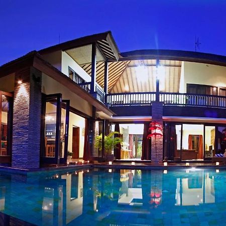 The Bale Tokek Villa Kuta  Exterior photo