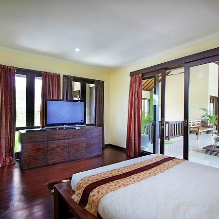 The Bale Tokek Villa Kuta  Exterior photo