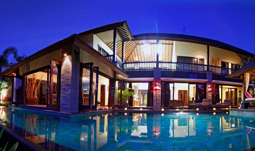 The Bale Tokek Villa Kuta  Exterior photo