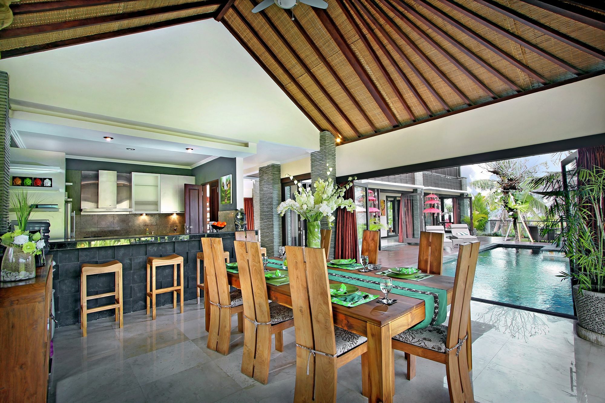 The Bale Tokek Villa Kuta  Exterior photo